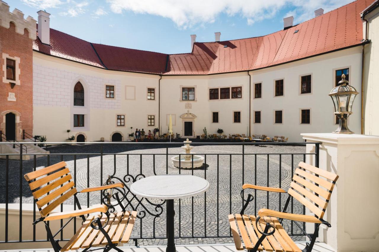 Palace Art Hotel Pezinok Exteriör bild